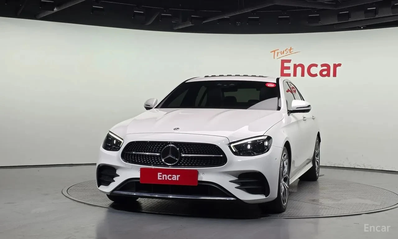 Mercedes-Benz E 220 d 4MATIC AMG /360/DIS/HUD/ЦЕНА ДО БЪЛГАРИЯ, снимка 3 - Автомобили и джипове - 55843689