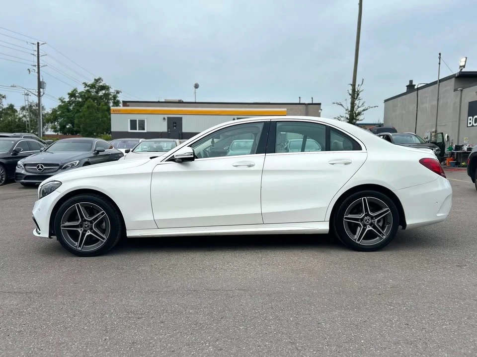 Mercedes-Benz C 300 DISTRONIC* 360КАМЕРИ* ФИКСИРАНА ЦЕНА* , снимка 4 - Автомобили и джипове - 56073209