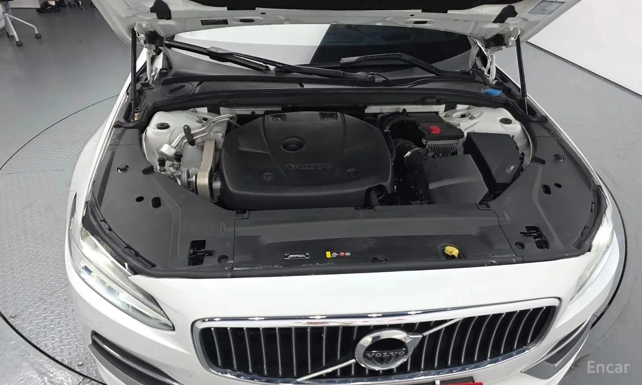 Volvo S90 T5 Inscription| BOWERS| HUD| ОБДУХ| 360| ПАМЕТ, снимка 6 - Автомобили и джипове - 56114106