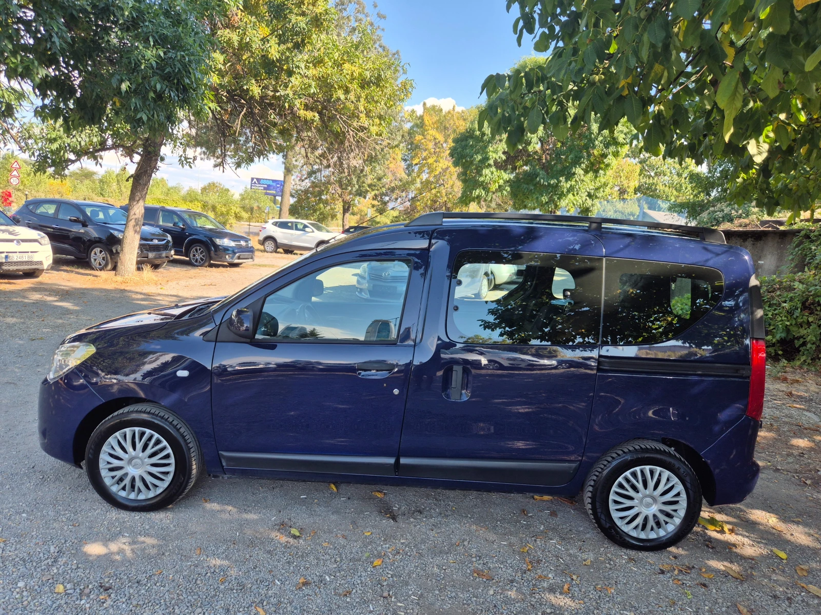Dacia Dokker 1.6i ГАЗ-БЕНЗИН ПЪТНИЧЕСКИ 5 МЕСТА EURO-6C, снимка 7 - Автомобили и джипове - 56153099