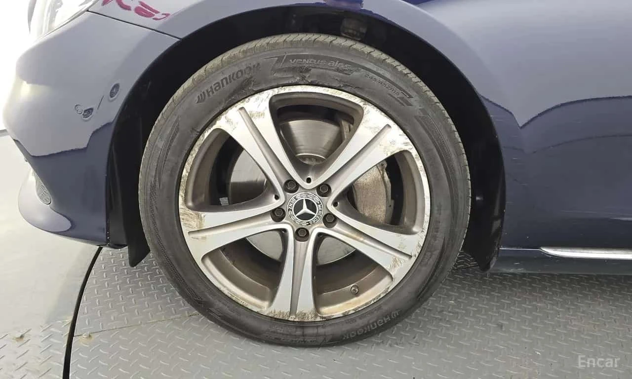 Mercedes-Benz E 300 Avantgarde/ПОДГРЕВ/ПАМЕТ/ШИБИДАХ/, снимка 5 - Автомобили и джипове - 56331974
