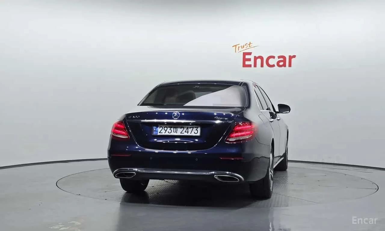 Mercedes-Benz E 300 Avantgarde/ПОДГРЕВ/ПАМЕТ/ШИБИДАХ/, снимка 4 - Автомобили и джипове - 56331974
