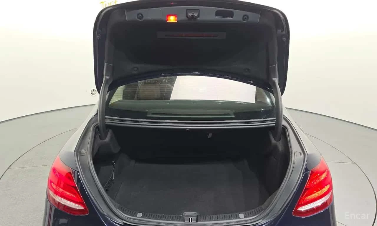 Mercedes-Benz E 300 Avantgarde/ПОДГРЕВ/ПАМЕТ/ШИБИДАХ/, снимка 17 - Автомобили и джипове - 56331974