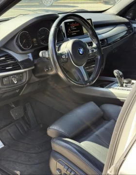 BMW X5 35i * M пакет * Head up * Панорама * 7 Местен * , снимка 9