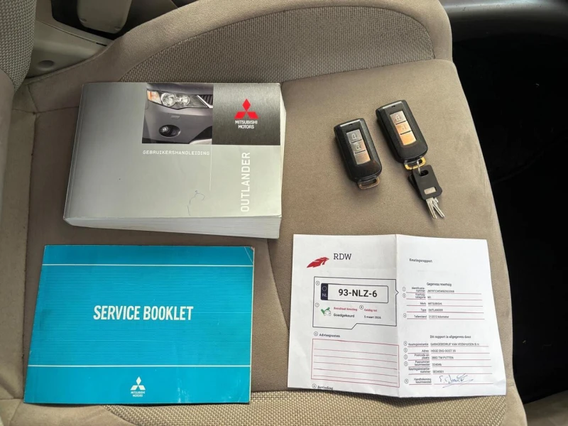 Mitsubishi Outlander 2.4i 170hp 4x4 ! С ГАРАНЦИЯ! , снимка 6 - Автомобили и джипове - 52401490