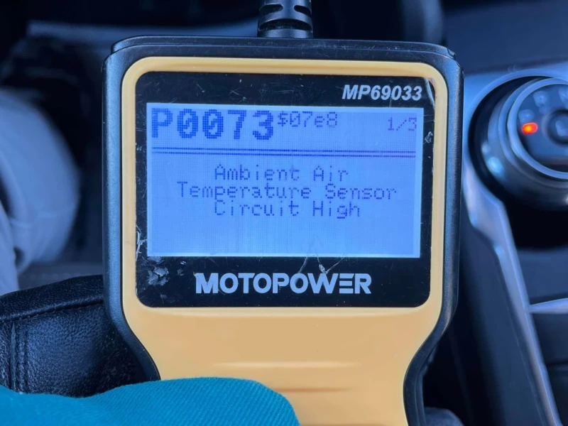 Ford Escape * SE * CARFAX * БЕЗ ПЪРВОНАЧАЛНА ВНОСКА, снимка 15 - Автомобили и джипове - 52869142