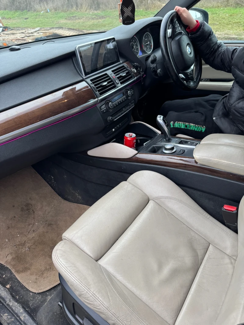 BMW X6 3.5 sd Twin Turbo , снимка 9 - Автомобили и джипове - 53484165