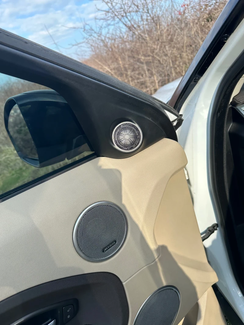 Land Rover Range Rover Evoque 2.0, снимка 10 - Автомобили и джипове - 53513106