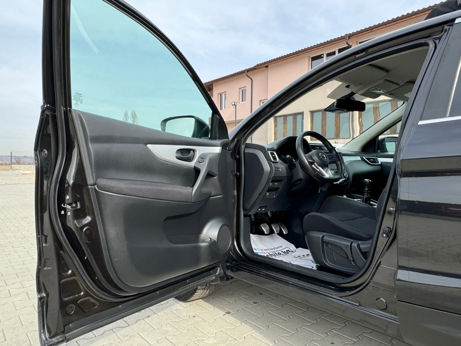 Nissan Qashqai 1.5DCi EURO-6 TOP - изображение 9