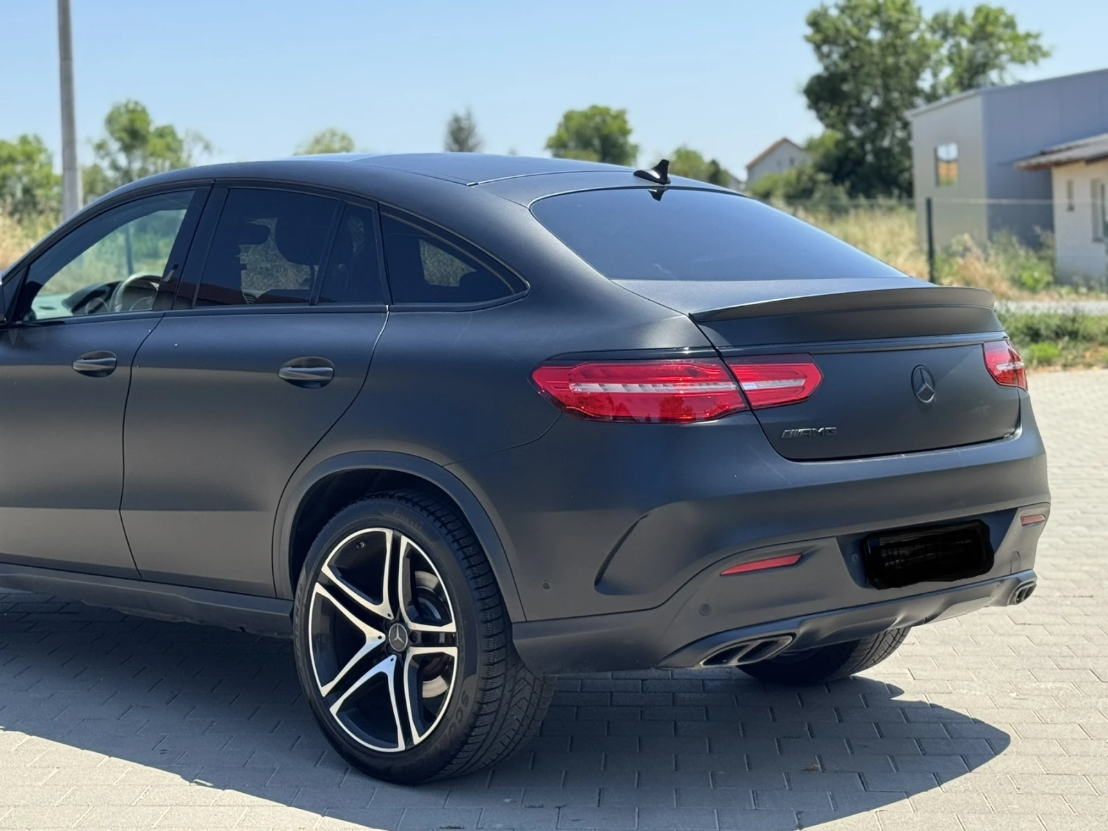 Mercedes-Benz GLE 43 AMG  - изображение 2