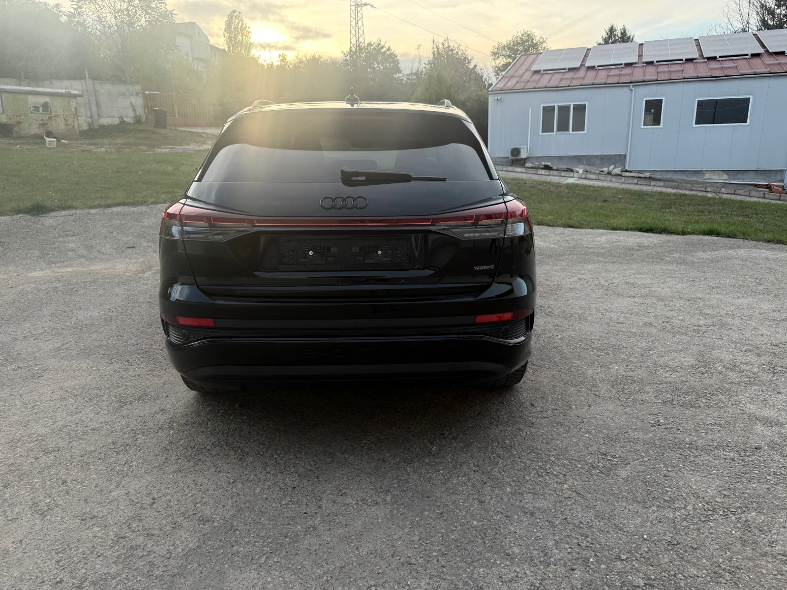 Audi Q4 e-tron 82kwh Quattro S-LINE  ГАРАНЦИОНЕН - изображение 6