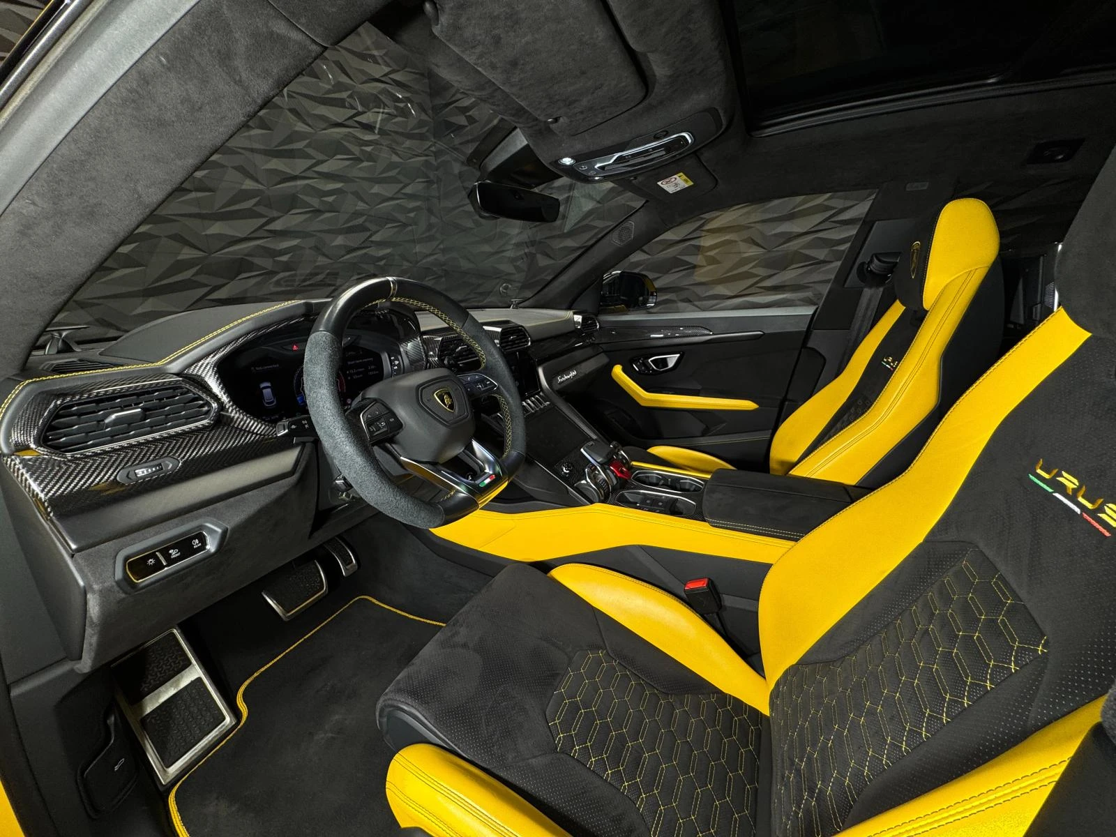 Lamborghini Urus Carbon Ceramic* 3xTV*  - изображение 7