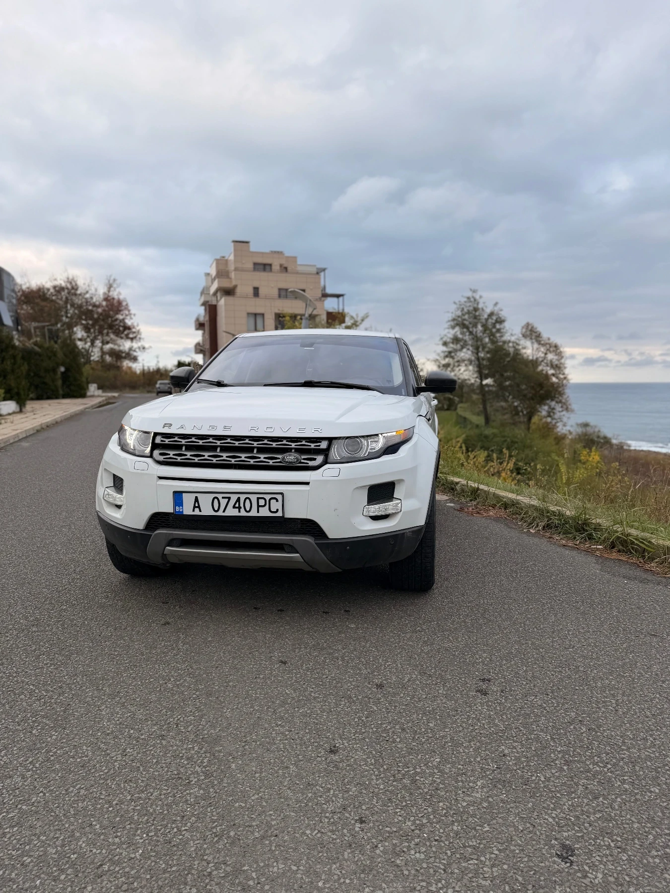 Land Rover Range Rover Evoque 2.0 - изображение 2