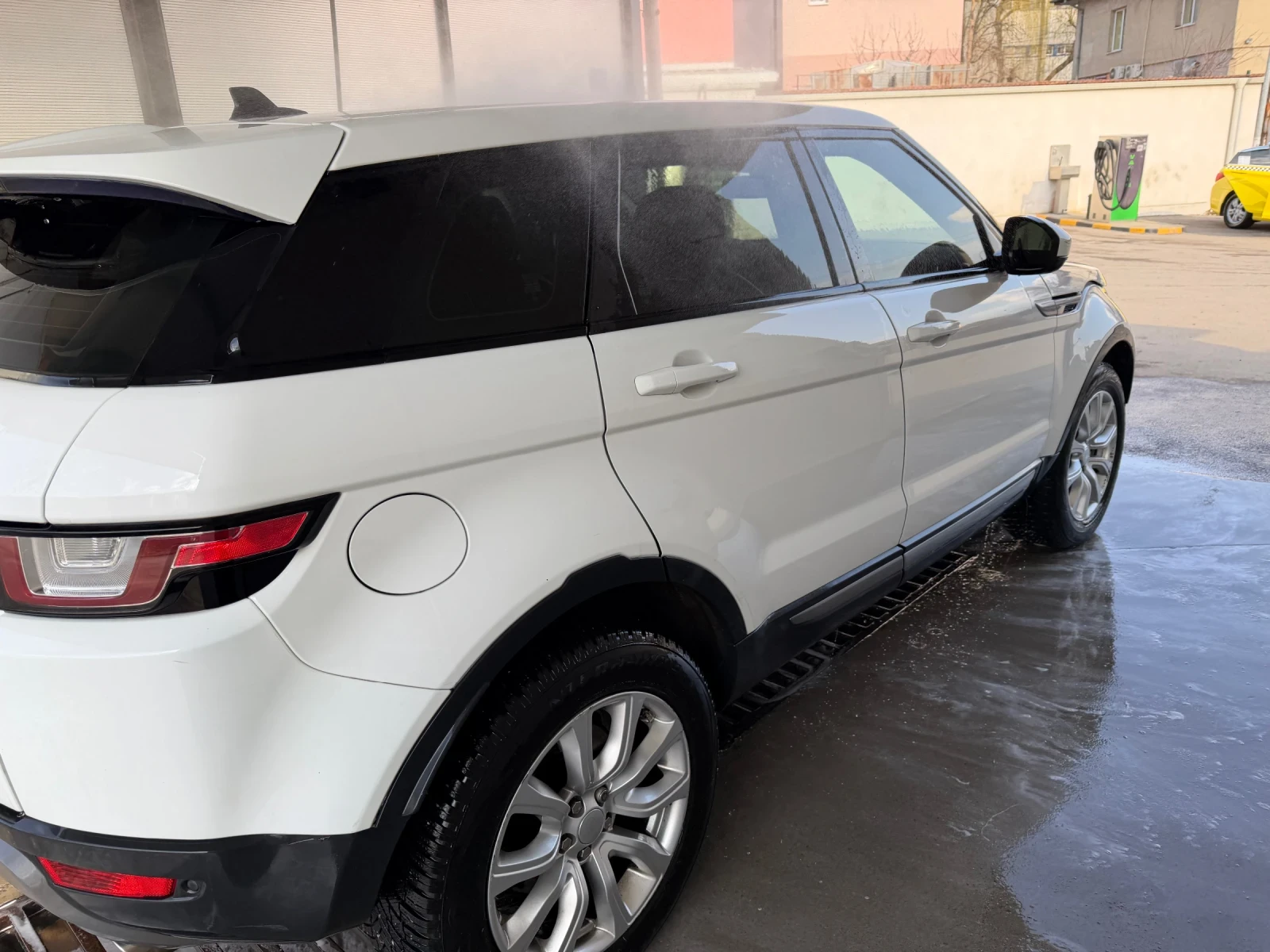 Land Rover Range Rover Evoque, снимка 6 - Автомобили и джипове - 54099169