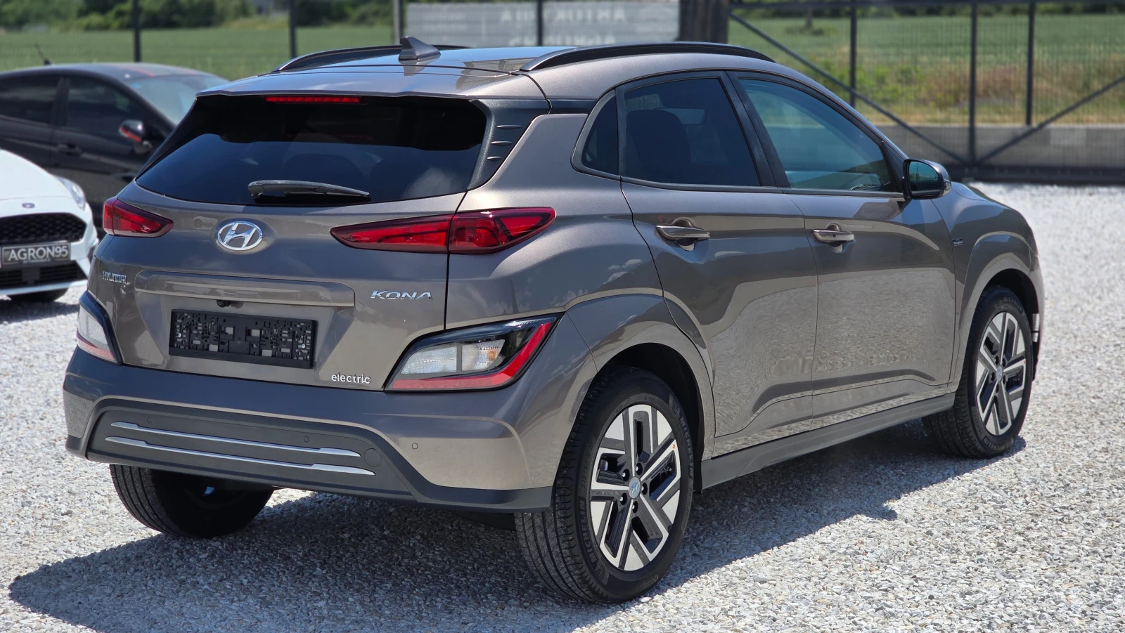Hyundai Kona * ГАРАНЦИОНЕН* ТЕРМОПОМПА* , снимка 4 - Автомобили и джипове - 54728573