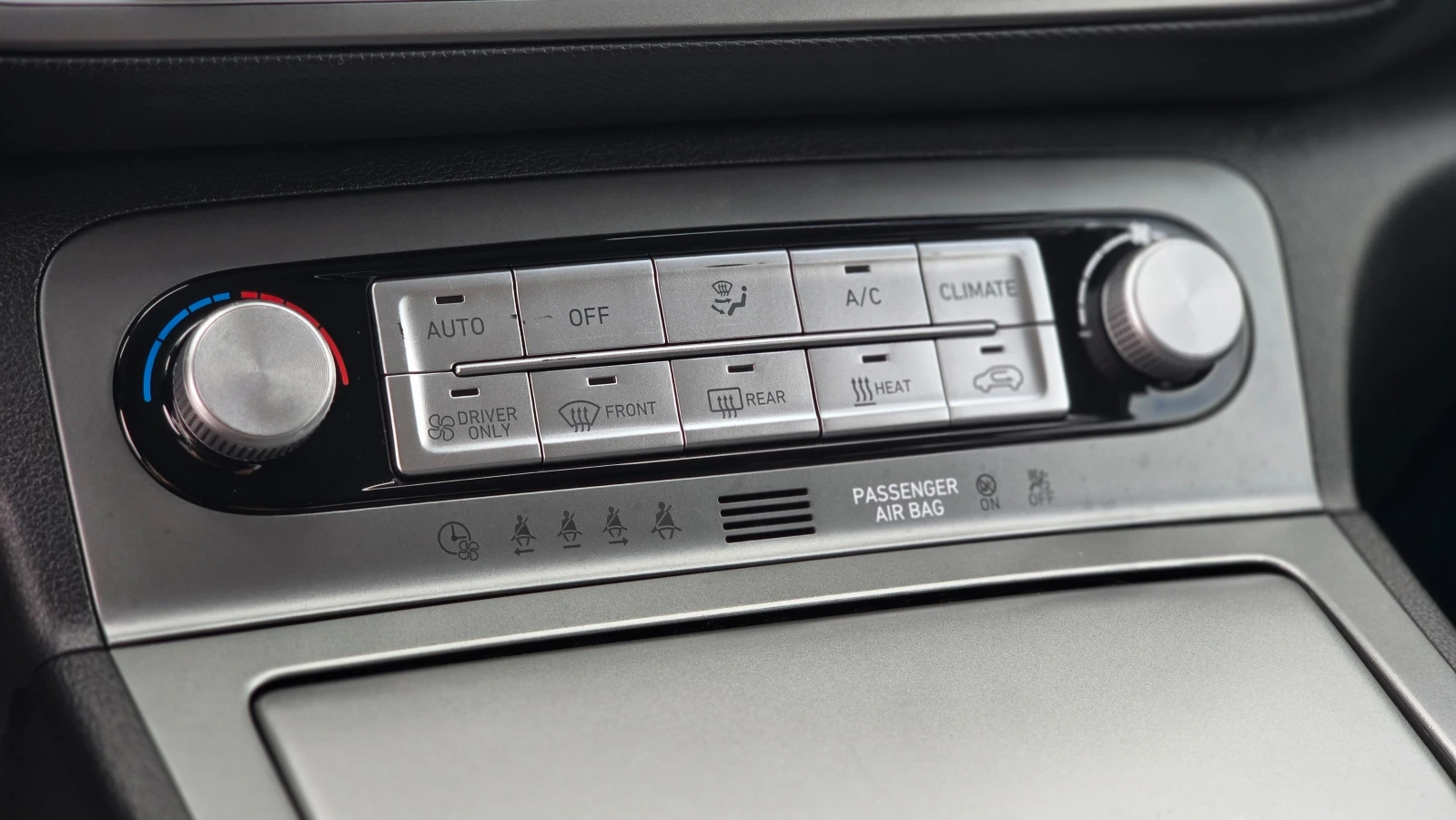 Hyundai Kona * ГАРАНЦИОНЕН* ТЕРМОПОМПА* , снимка 12 - Автомобили и джипове - 54728573