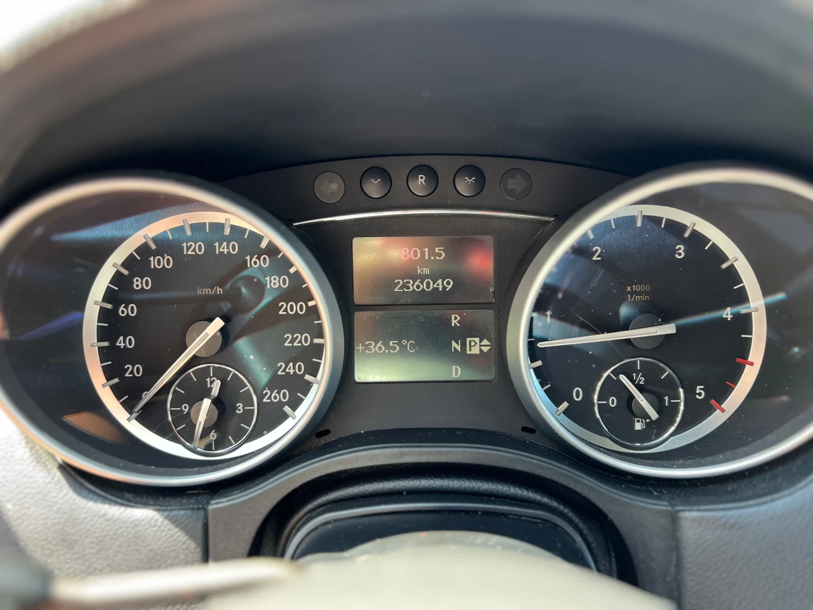 Mercedes-Benz ML 350 350CDI, снимка 13 - Автомобили и джипове - 55693556