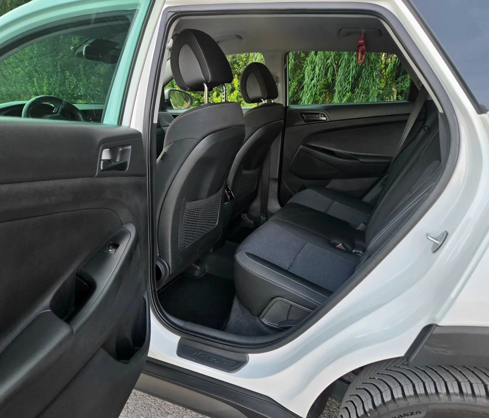 Hyundai Tucson FULL 2.0CRDI 4WD 136кс. 2017г., снимка 9 - Автомобили и джипове - 56144970