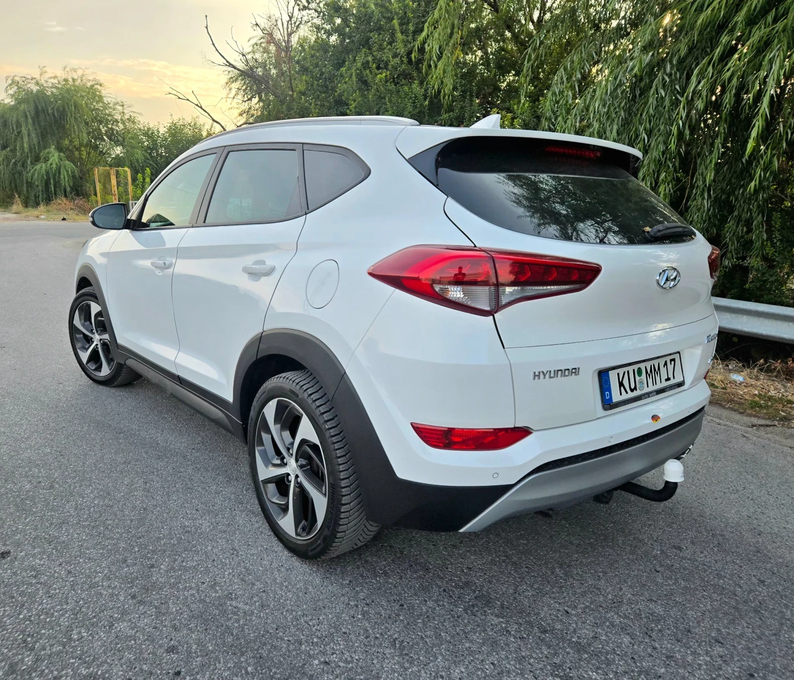 Hyundai Tucson FULL 2.0CRDI 4WD 136кс. 2017г., снимка 3 - Автомобили и джипове - 56144970
