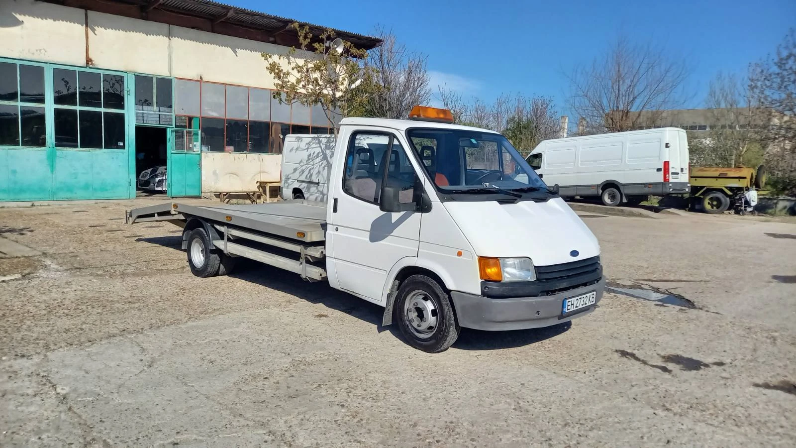 Ford Transit 2, 0i  - изображение 3