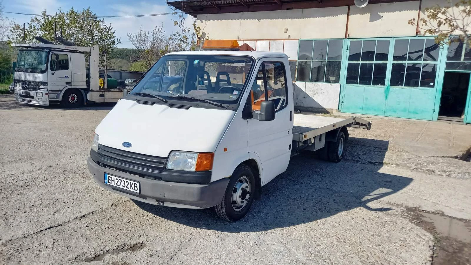 Ford Transit 2, 0i  - изображение 5
