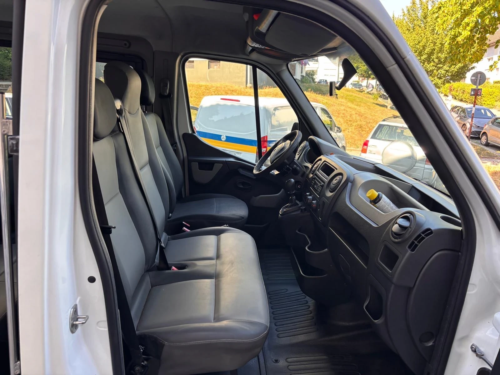 Renault Master 2.3 DCI, снимка 12 - Бусове и автобуси - 56380900