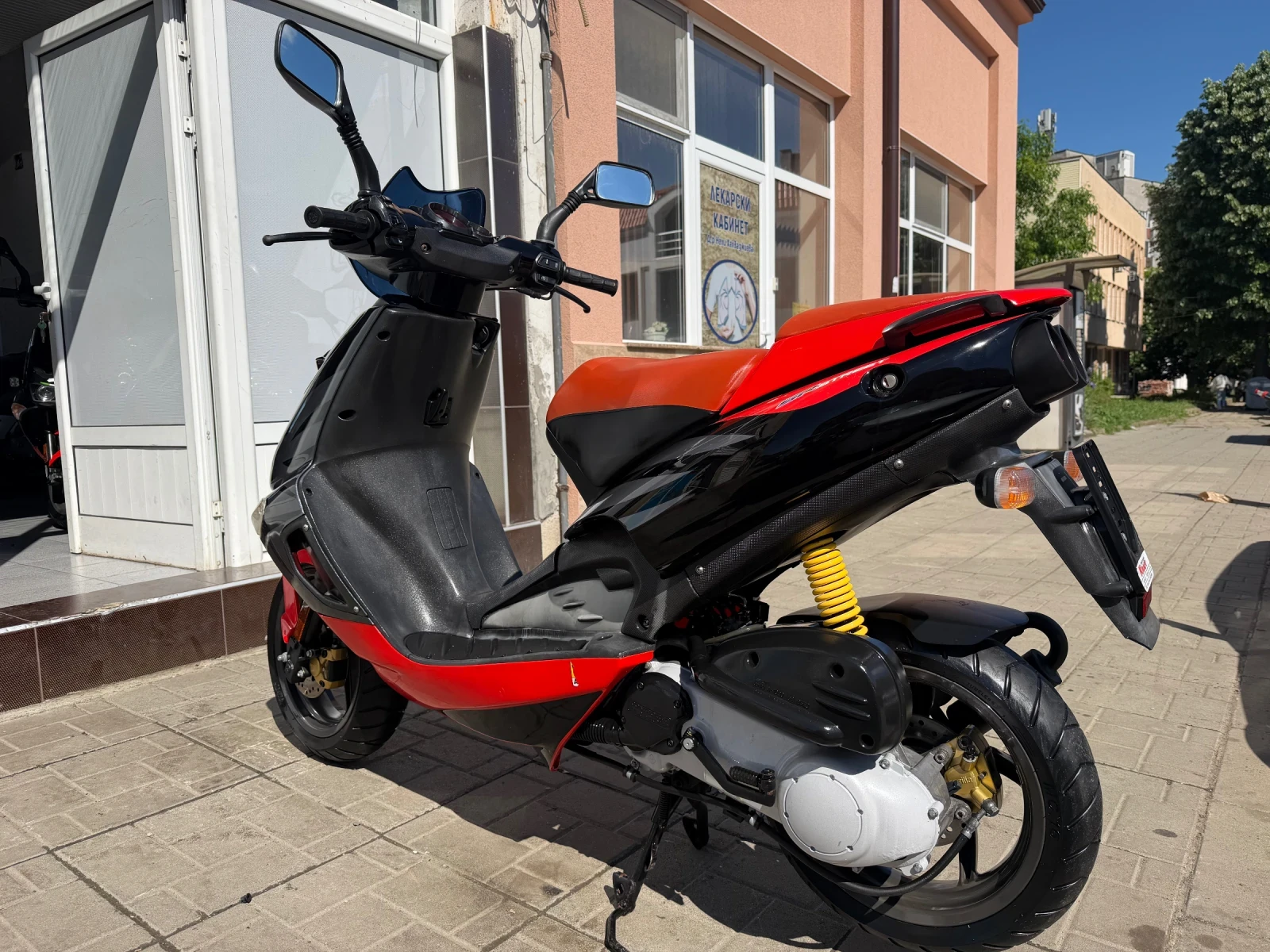 Aprilia Sr 50, снимка 6 - Мотоциклети и мототехника - 54703733