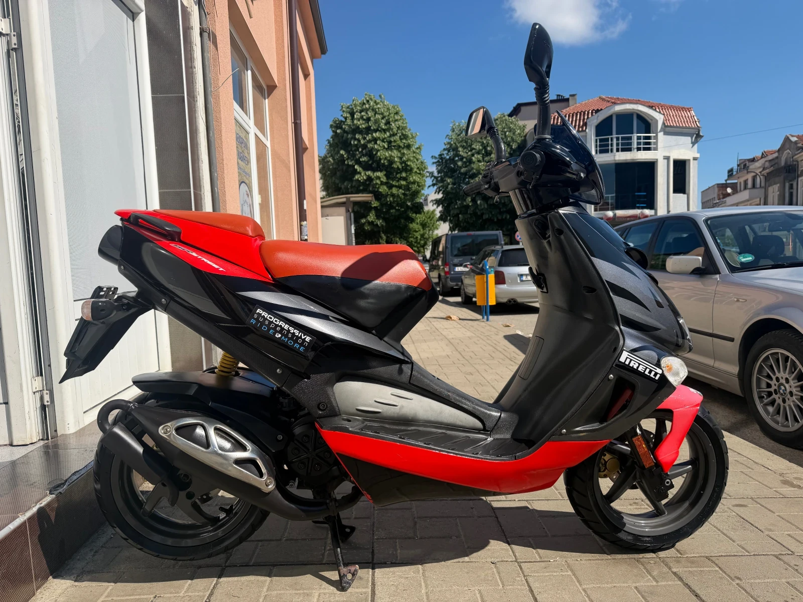 Aprilia Sr 50, снимка 2 - Мотоциклети и мототехника - 54703733