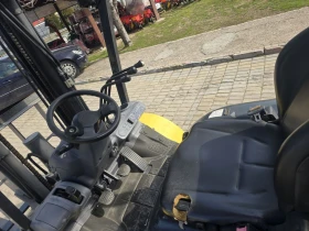 Мотокар Komatsu  Бензин 2.5тон, вдига 4м, снимка 4