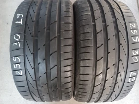 Гуми Летни 255/30R19, снимка 1 - Гуми и джанти - 47274846