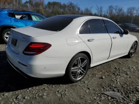 Mercedes-Benz E 300 4MATIC, снимка 3