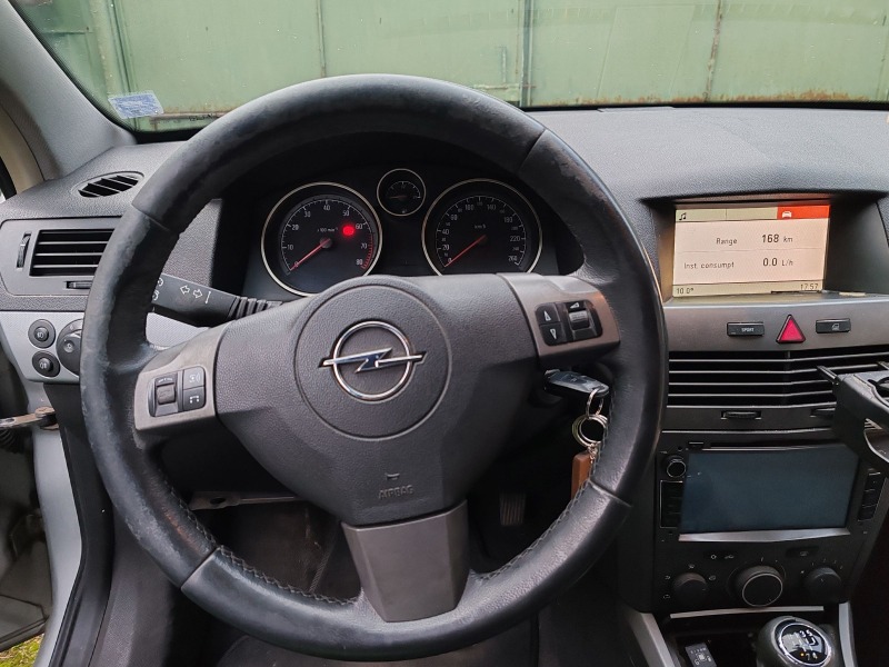 Opel Astra, снимка 9 - Автомобили и джипове - 44716994
