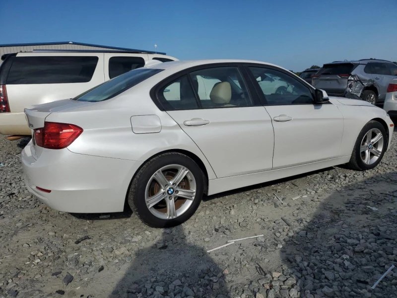 BMW 320 Перфектна, снимка 4 - Автомобили и джипове - 48239989