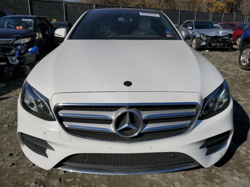 Mercedes-Benz E 300 4MATIC, снимка 5 - Автомобили и джипове - 48476893