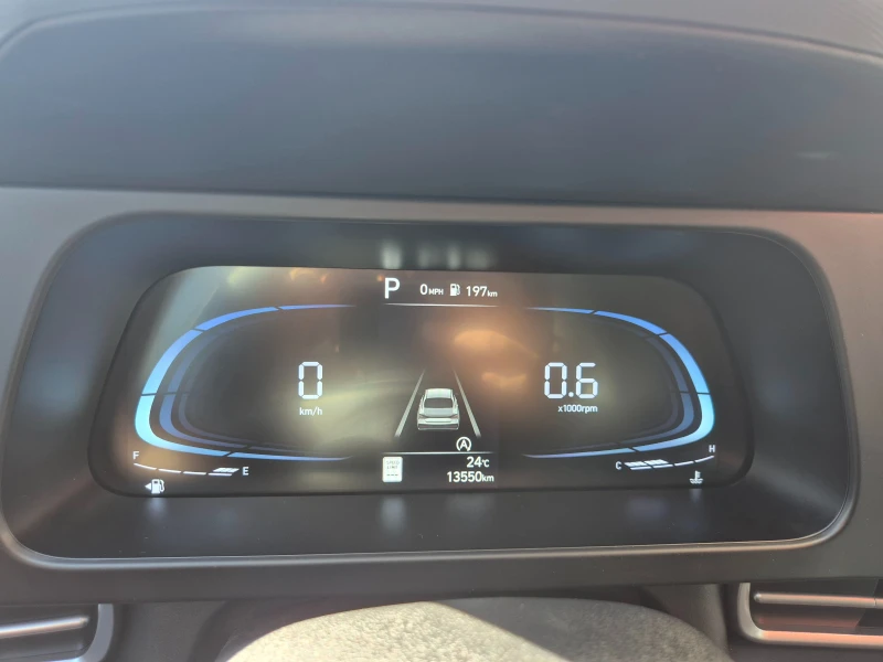 Hyundai Elantra 6 МЕСЕЦА ГАРАНЦИЯ!!2.0i 150к.с. Facelift/Автоматик, снимка 13 - Автомобили и джипове - 51838669