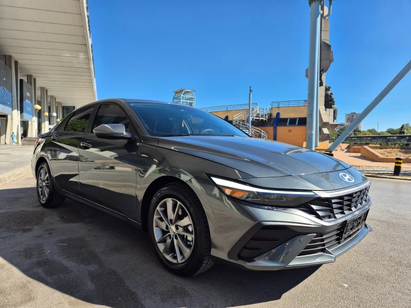 Hyundai Elantra 6 МЕСЕЦА ГАРАНЦИЯ!!2.0i 150к.с. Facelift/Автоматик, снимка 6 - Автомобили и джипове - 51838669