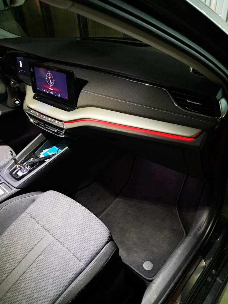 Skoda Octavia Едишън, снимка 15 - Автомобили и джипове - 52755078