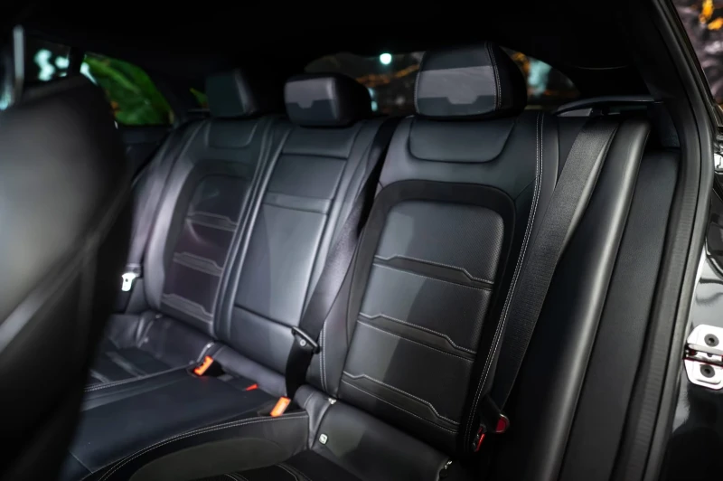 Mercedes-Benz AMG GT 53 4MATIC+ BLACK LINE BURMEISTER ЛИЗИНГ 100%, снимка 14 - Автомобили и джипове - 53075679