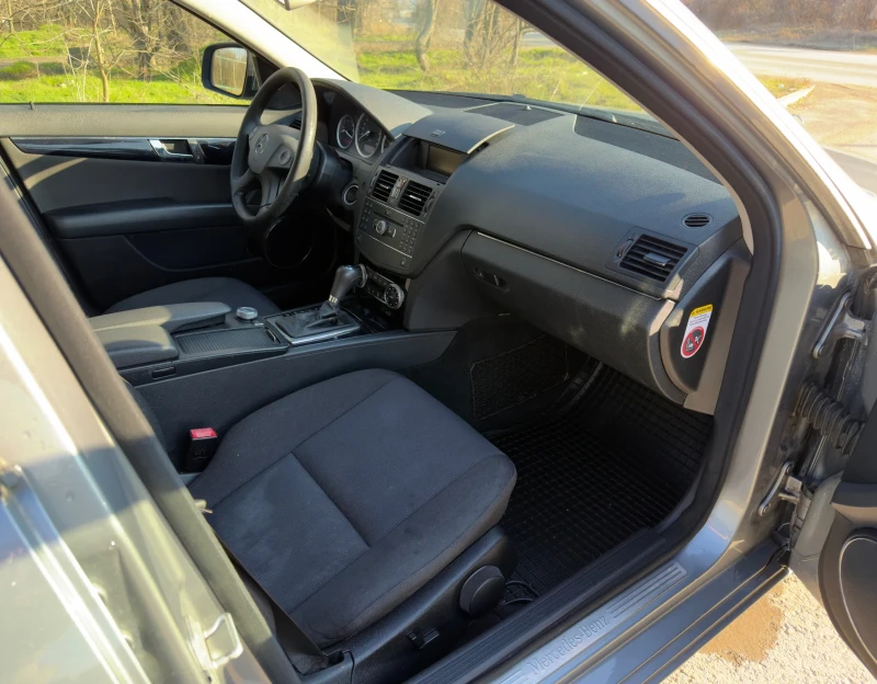 Mercedes-Benz C 220 2.2 OM646, снимка 8 - Автомобили и джипове - 53528096