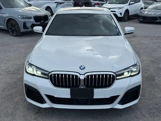 BMW 540 XDRIVE * M SPORT * FACELIFT * CARFAX * , снимка 2 - Автомобили и джипове - 56082736