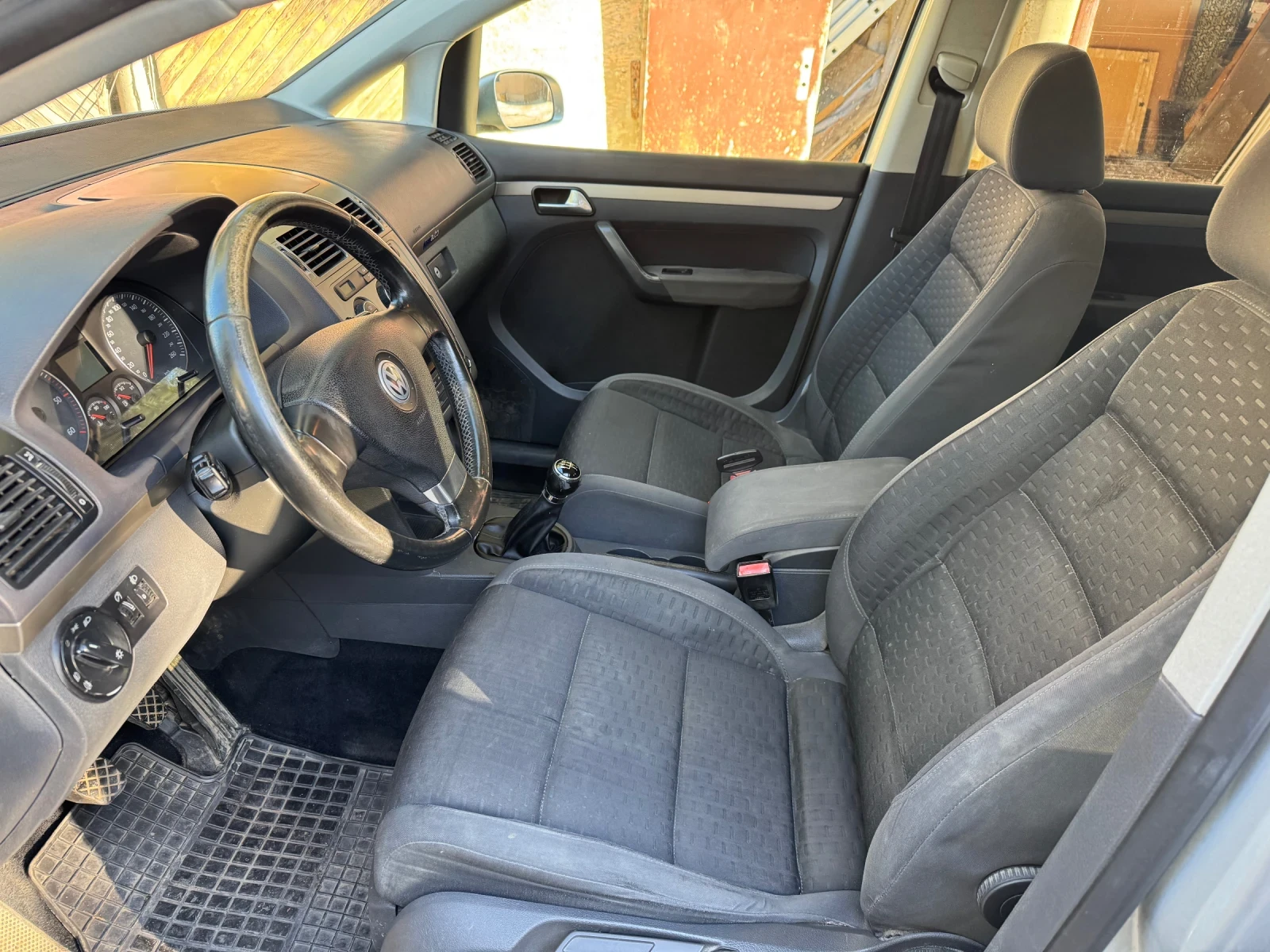 VW Touran 1.9 105  - изображение 6