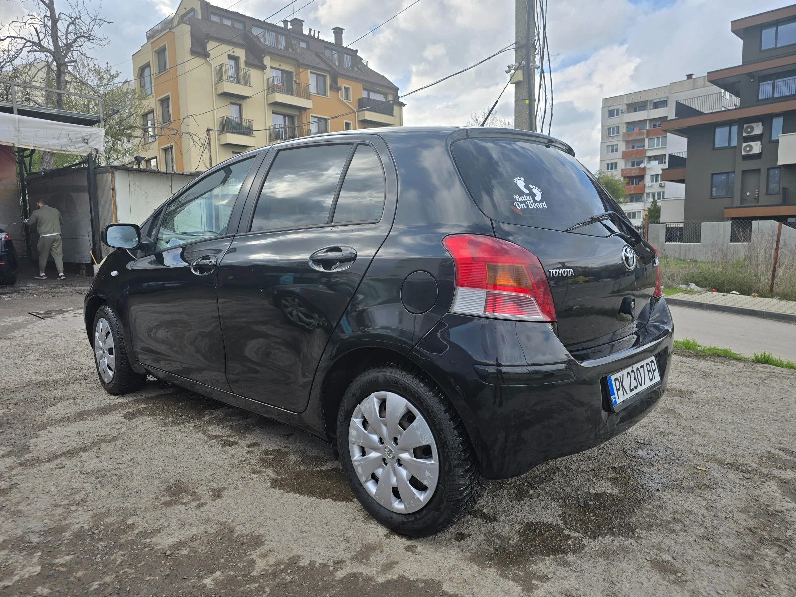 Toyota Yaris 1.33 - изображение 3