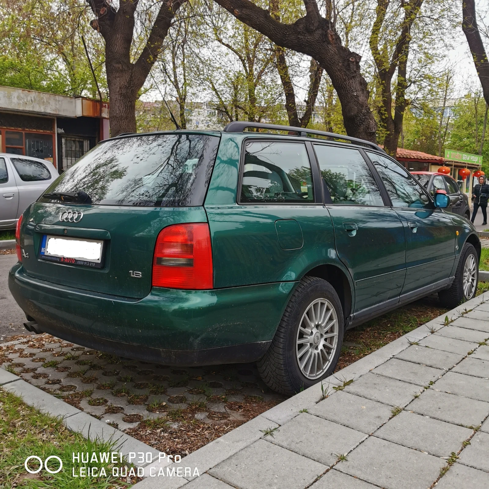 Audi A4 2.6i LPG ВЕЧЕ ПРОДАДЕНА - изображение 2