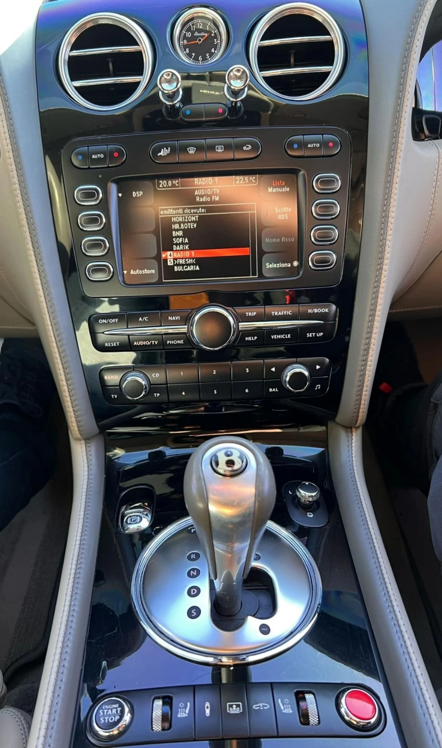 Bentley Flying Spur  - изображение 8