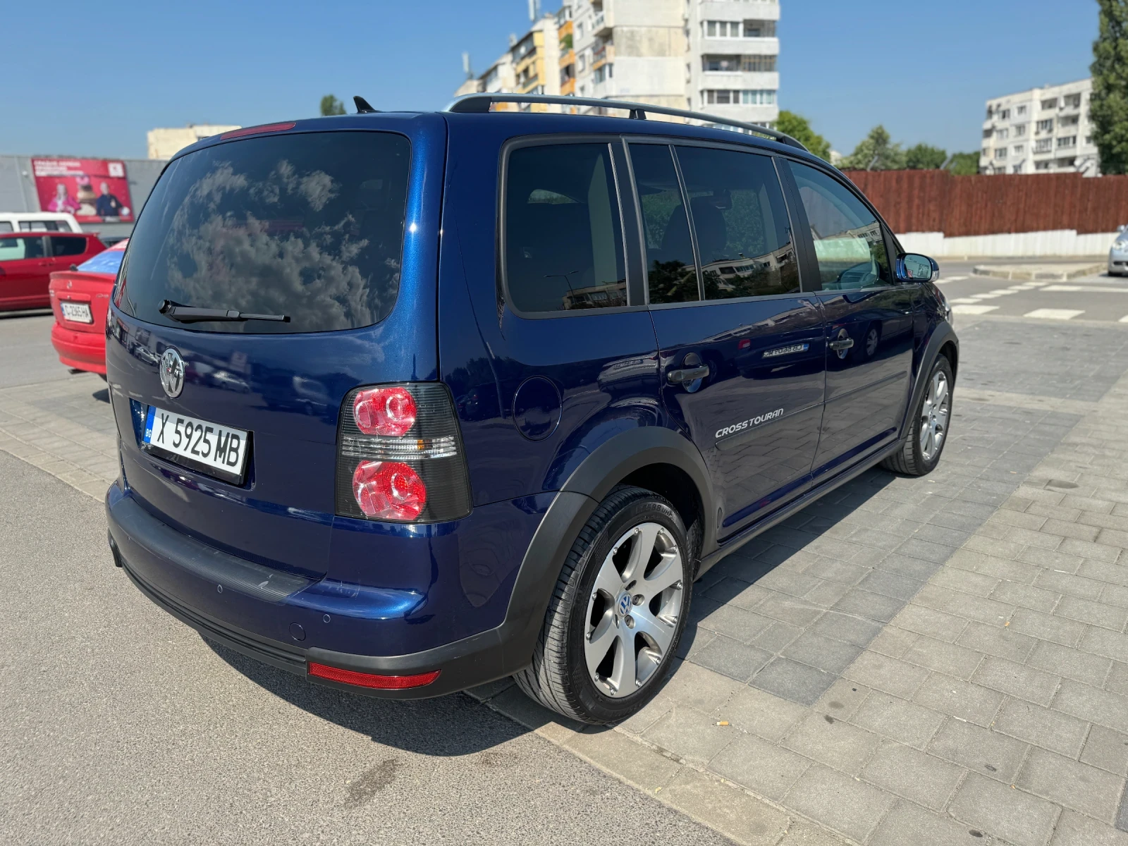 VW Touran CROSS 2.0 TDI BMM - изображение 4