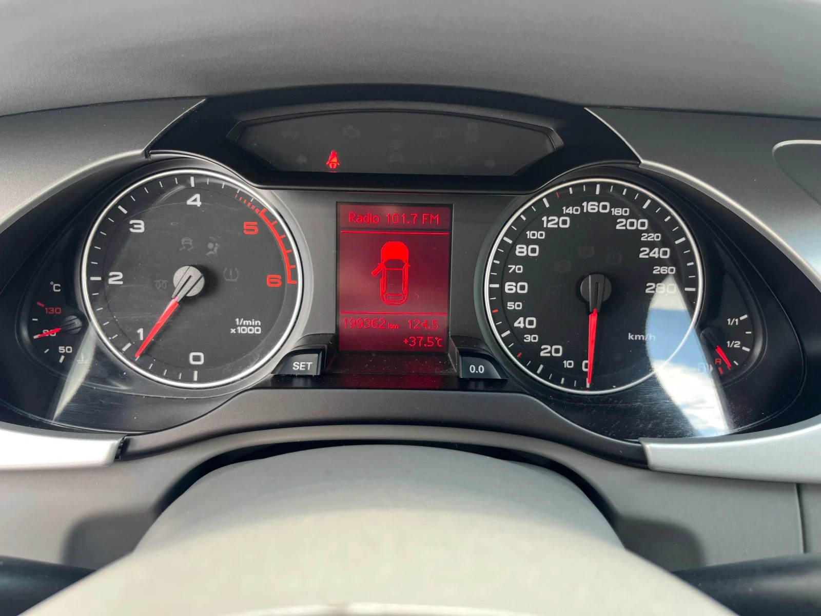 Audi A4 2.0TDI-170k.c. | Mobile.bg — изображение 11