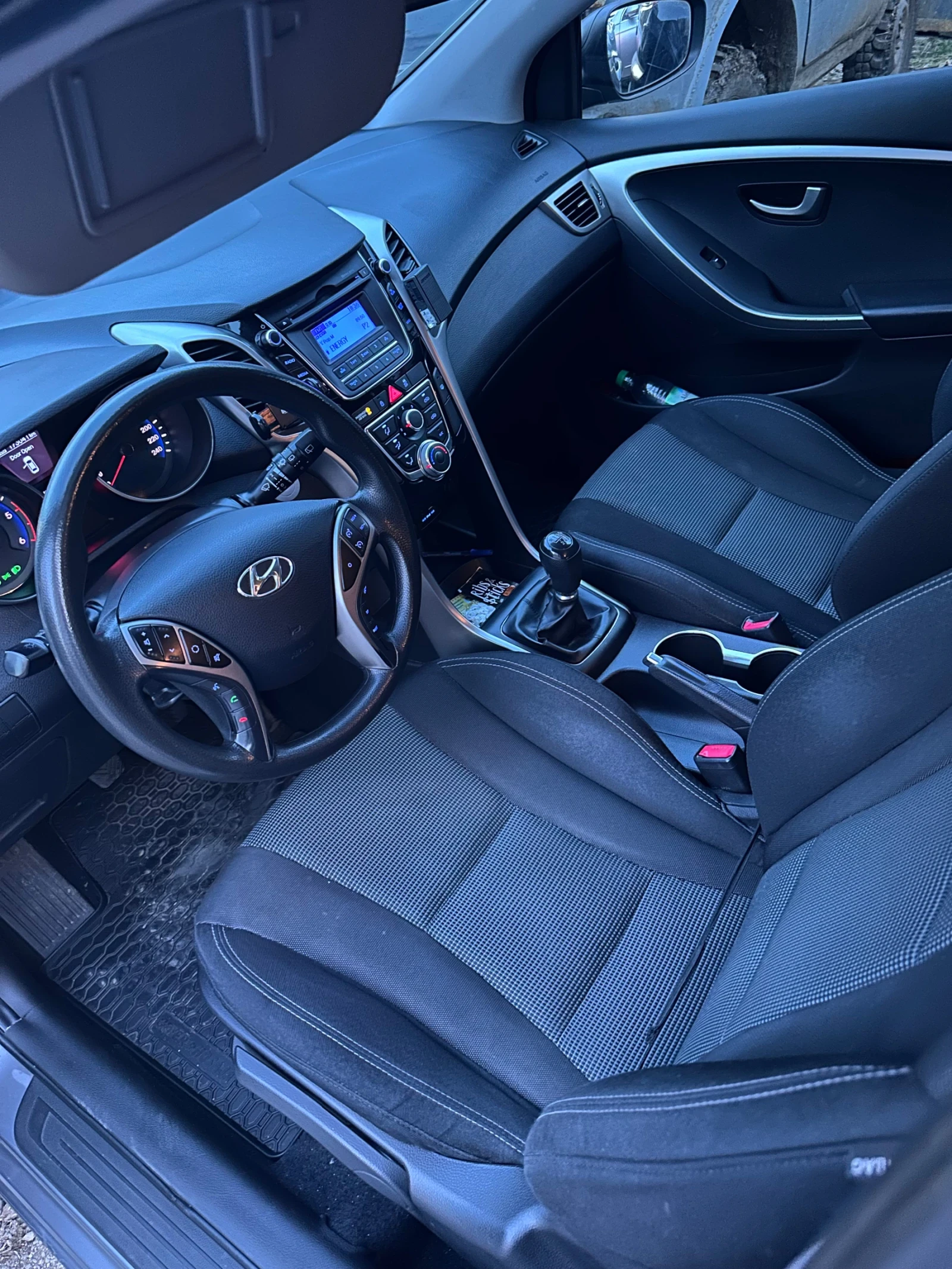 Hyundai I30 CRDI ������������/��������� | Mobile.bg � ����������� 7