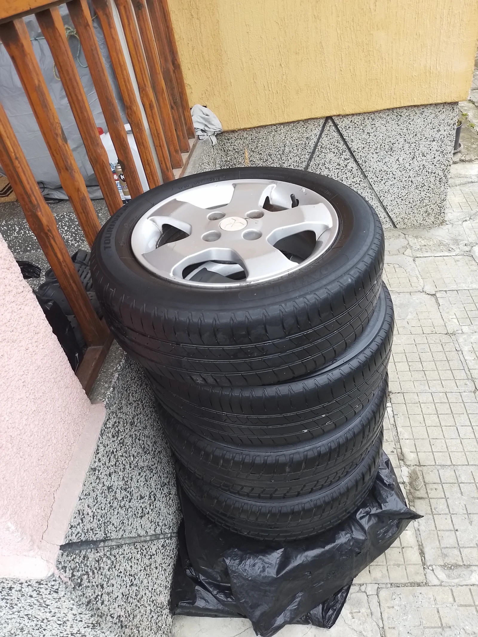 Mitsubishi Space star Комфорт, снимка 13 - Автомобили и джипове - 54016383