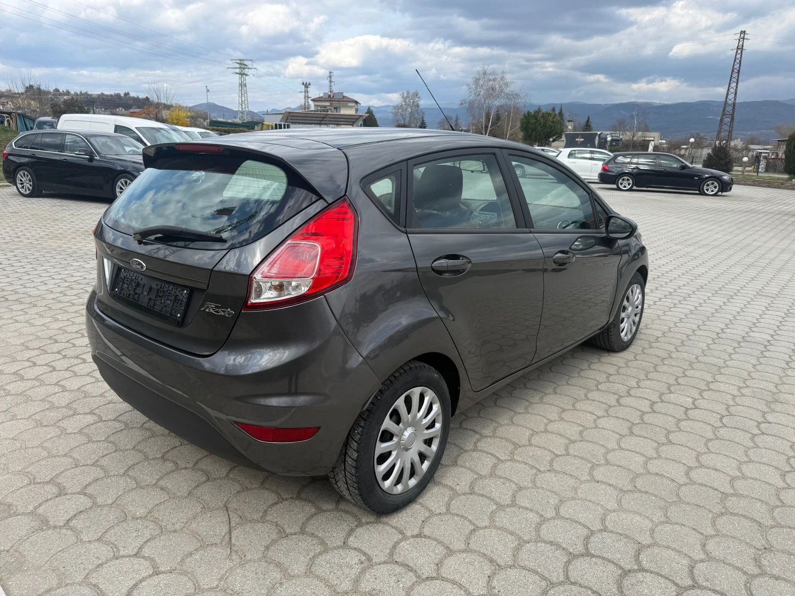 Ford Fiesta EURO 6B, снимка 5 - Автомобили и джипове - 54038718