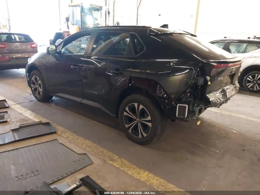 Toyota bZ4X Xle, снимка 3 - Автомобили и джипове - 54072606